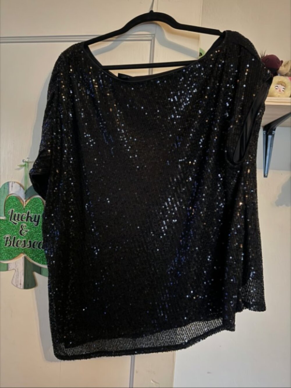 Torrid off the shoulder sequined top black 18/20